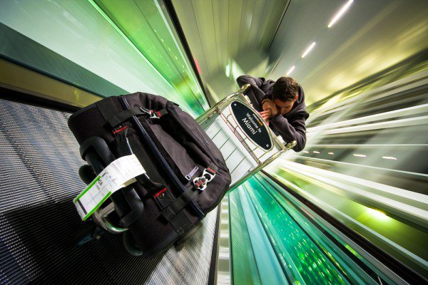 motion-blur-escalator-600x400